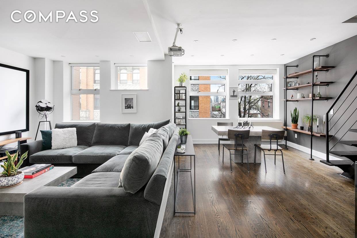 Located in a highly desirable pocket of East Williamsburg on a super charming block, Penthouse C is a bright and airy top floor duplex offering 1, 143 square feet of ...