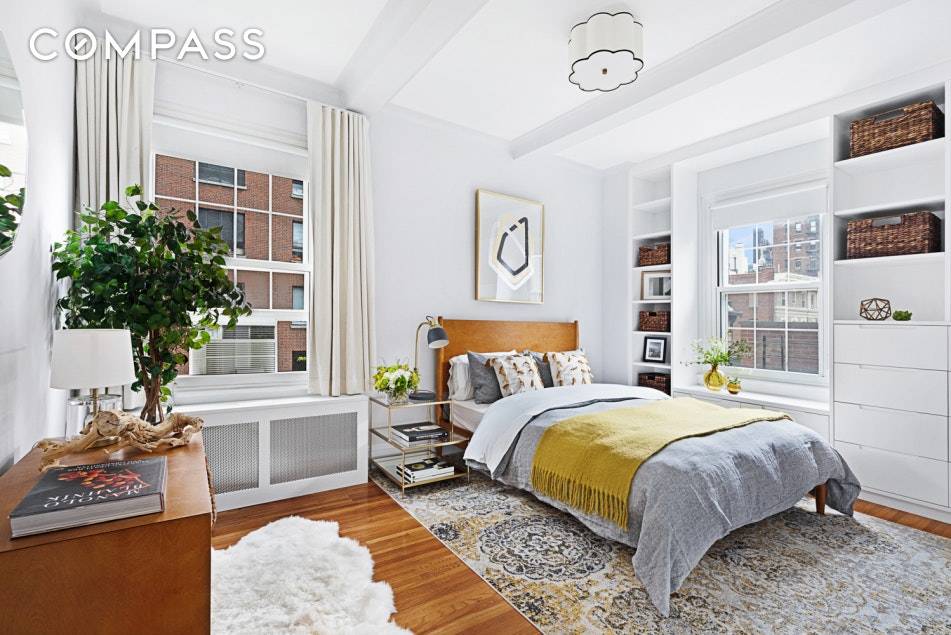 Back on the market ! One of the most beautiful homes on lower Fifth Avenue, this classic yet thoughtfully renovated 2 bed 1.