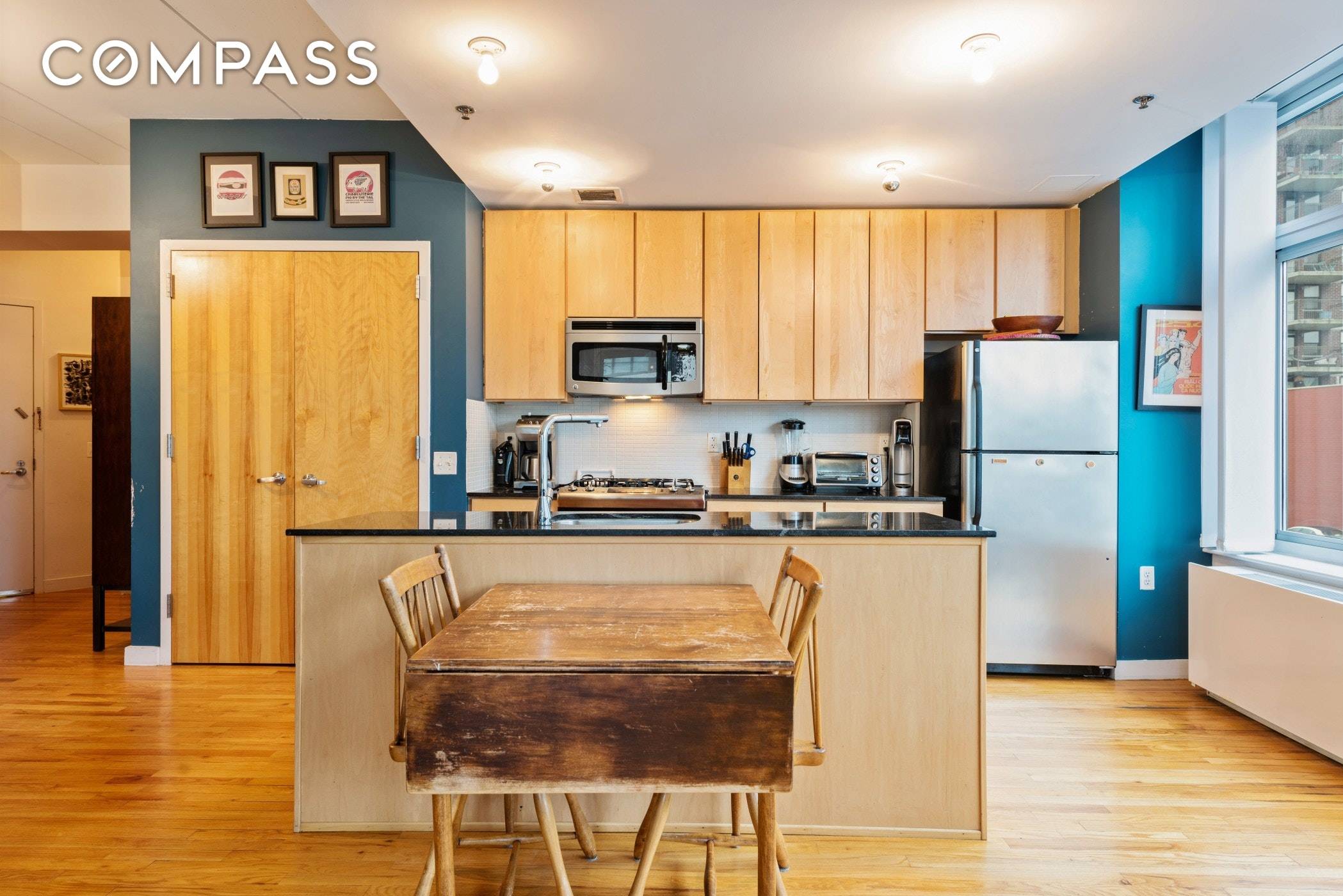 Right in the center of one of Brooklyn's most trendy neighborhoods, this 2 bedroom 2 bath is a light filled gem.
