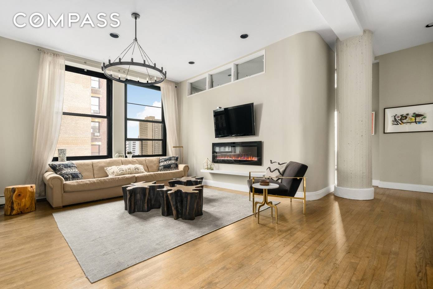 This loft like convertible two bedroom is located in the heart of historic Greenwich Village, boasting a spacious and open floor plan with corner exposures.