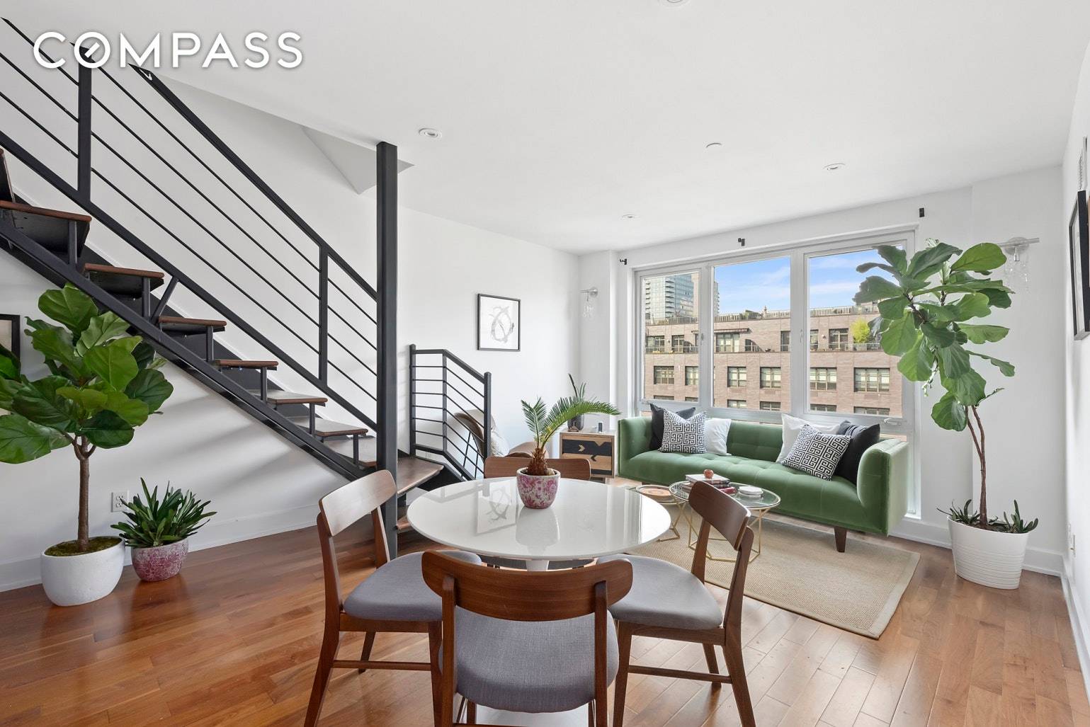 Located in the heart of Williamsburg this three bedroom, two bathroom duplex features 3 private outdoor spaces.