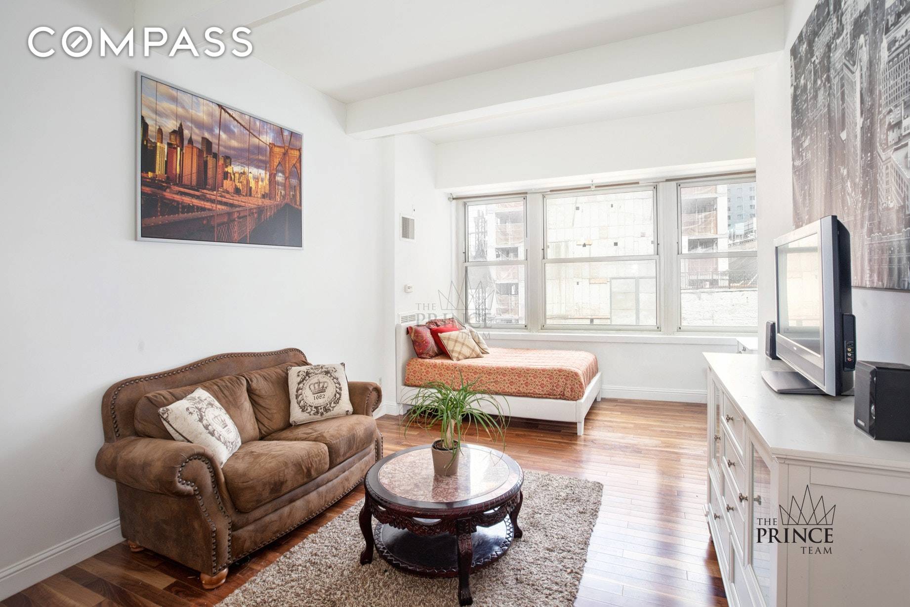 This quaint loft is located in one of the top buildings in the Financial District.
