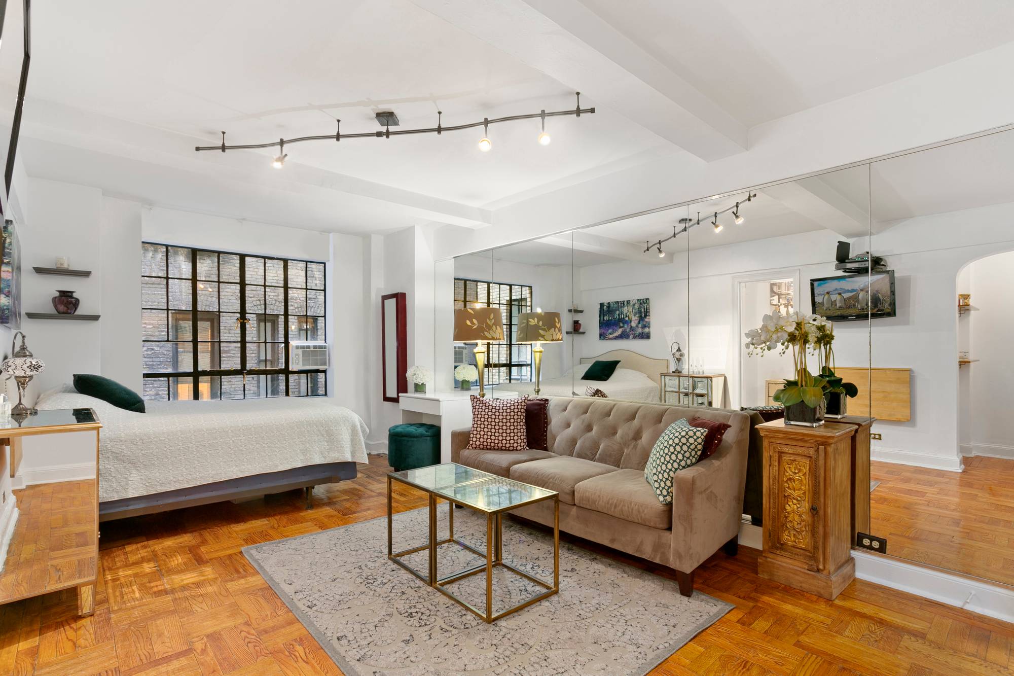This charming boutique prewar co op east facing studio apartment is officially on the market, making it the best studio with the greatest value on this side of 5th Avenue.
