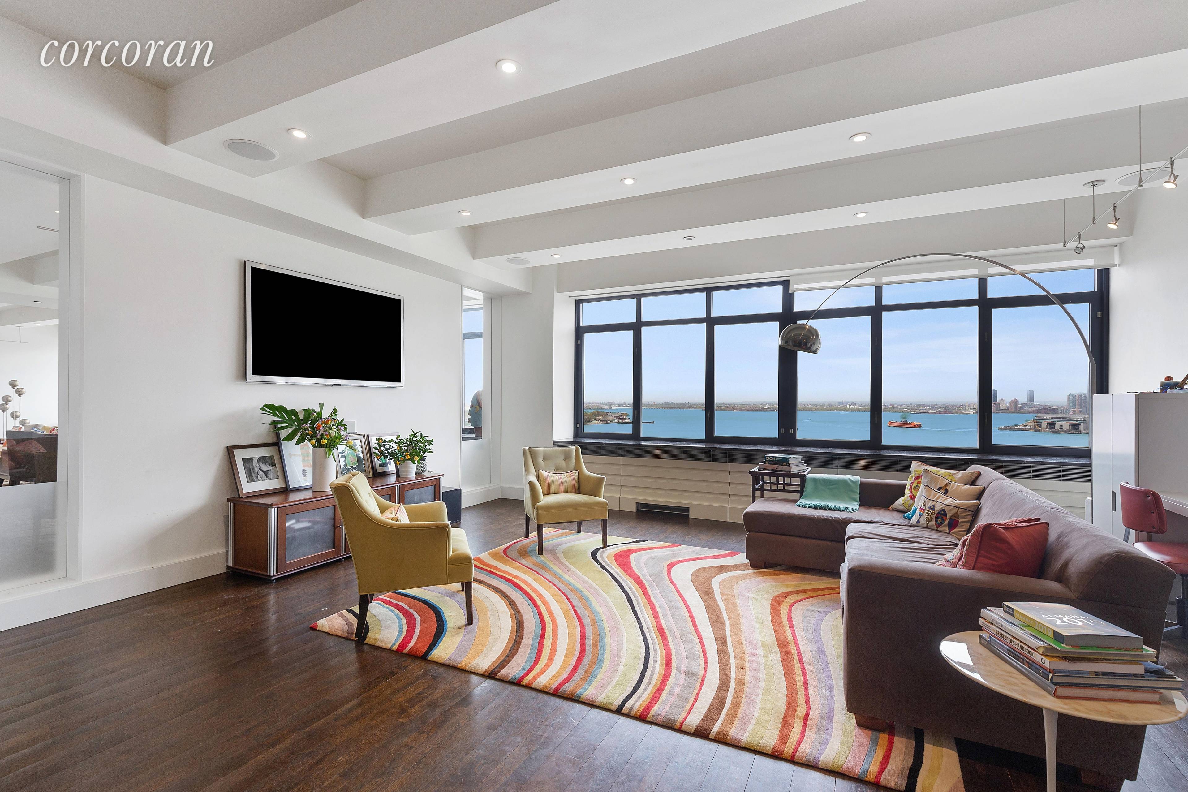 One Year in PARADISE PLUS PARKING INCLUDED describes this incredibly beautiful, 5, 000 Square foot luxury home overlooking the East River, Manhattan skyline, the Statue of Liberty, the Brooklyn skyline ...