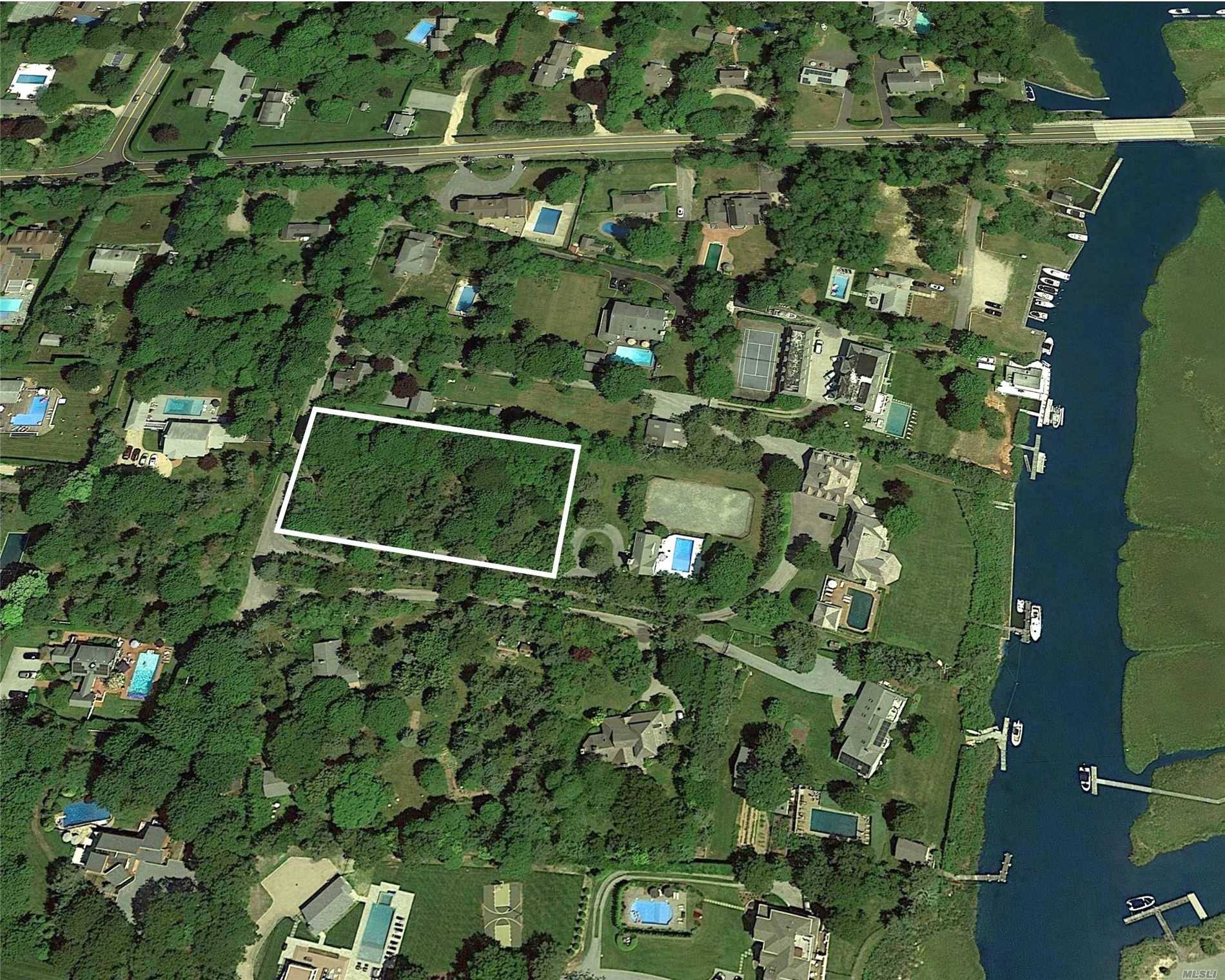 Build your dream home on this prime residential building lot on a charming private country lane in Westhampton.