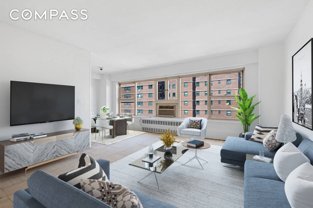This spacious 3 bedroom coop is the perfect canvas to create your dream home in the heart of Downtown Brooklyn.