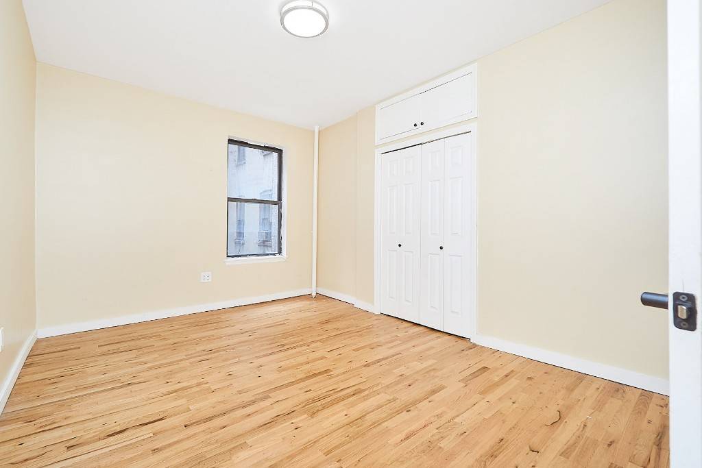 Incredible, Recently Renovated 3 Bedroom APARTMENT FEATURES 3 Oversized Bedrooms W D in Unit !