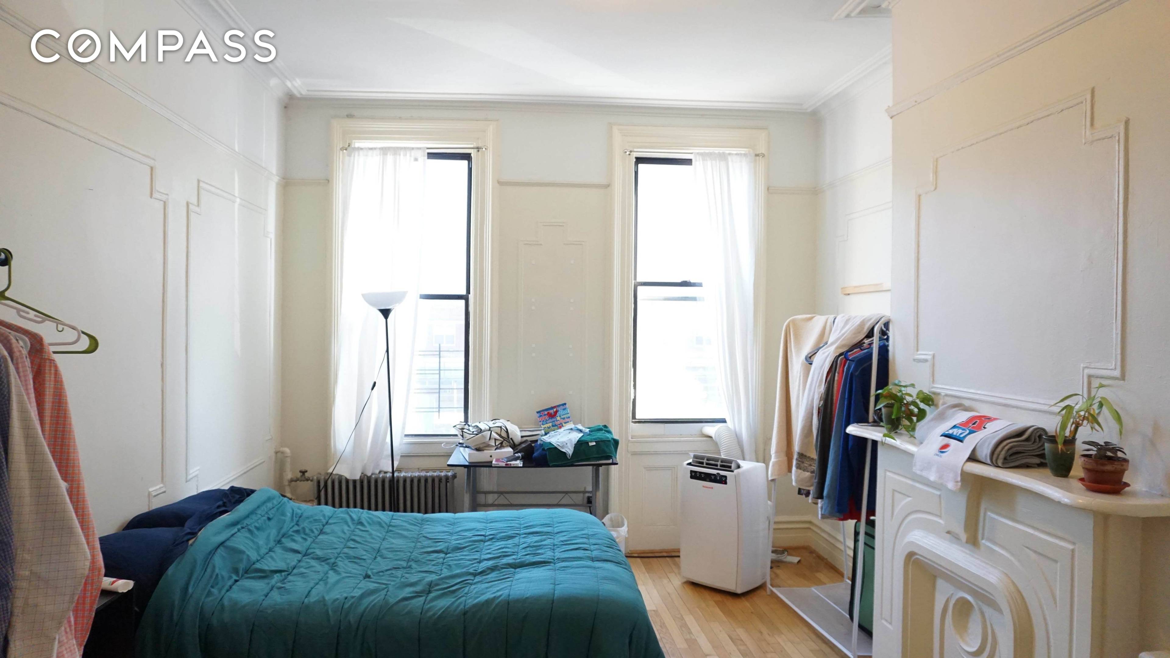 This oversized 1. 5 bdrm Williamsburg apt is a must see !