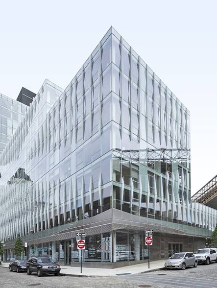Dumbo - Recently Built 2 Bedroom Unit w/ Manhattan Skyline Views; LEED Building w/ Concierge, Onsite Parking
