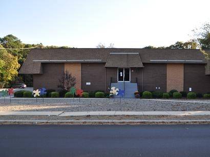 Commercial 17,200 square foot flex building for lease $20,000 monthly!