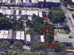 This is for the sale of two lots 1740 and 1742 Bergen St, in Crown Heights.