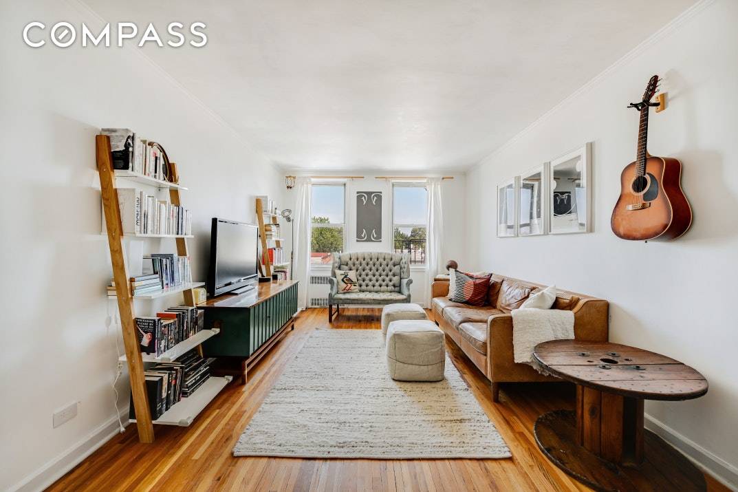 Turnkey, Spacious, Sunlit amp ; Stunning This incredibly spacious one bedroom apartment in the coveted Windsor Terrace neighborhood has it all !
