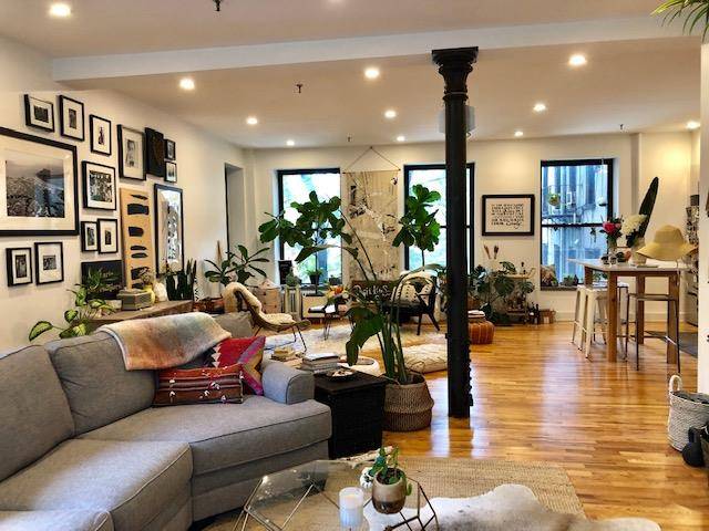 Enormous, bright 7 pristine 2 Bedroom 1 Bathroom Loft Prime NolitaGreat opportunity to live in this private retreat in one of New York City s most vibrant and diverse neighborhoods ...
