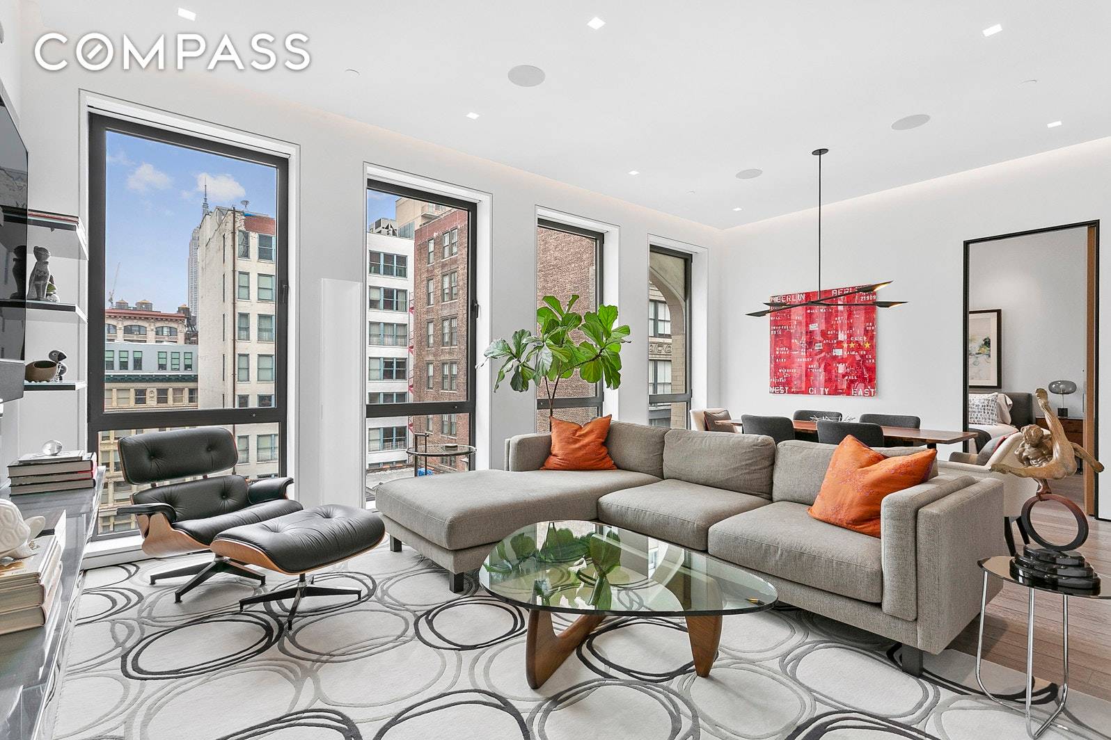 This Bright and Spacious Three Bedroom Two Full Bath Flatiron Loft will take your breath away.
