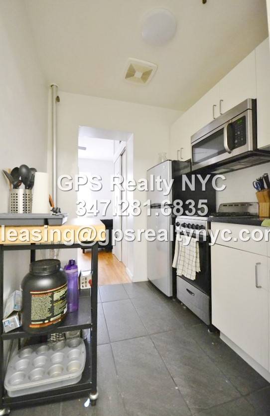 Bright, Renovated Studio Separate Kitchen Currently under Renovation Full Size Bathroom Located on the 3RD FLOOR of a Walk up Building Laundry in the Basement PICTURES OF THE SAME LINE ...
