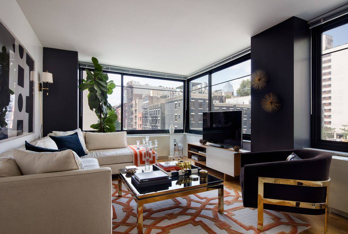 Corner Two Bed Apartment With Floor To Ceiling Windows On A High Floor In Chelsea!