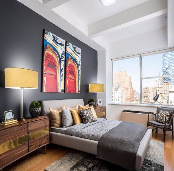 Just A Few Blocks Away From Soho This Luxury Building Offers Studio
