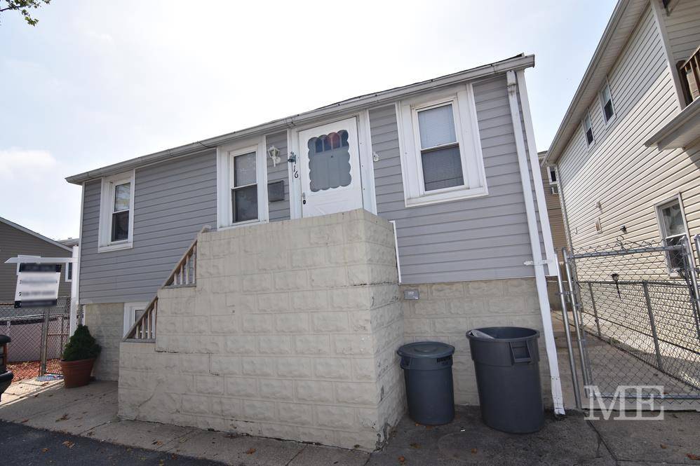 Prime Gerritsen Beach home sitting on a Double Lot 80 X 45 !
