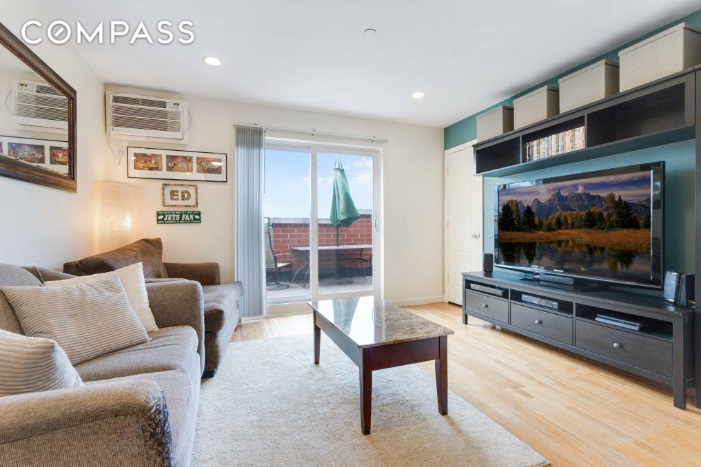 Welcome home to this beautiful 2 bedroom Penthouse in prime Sheepshead Bay !