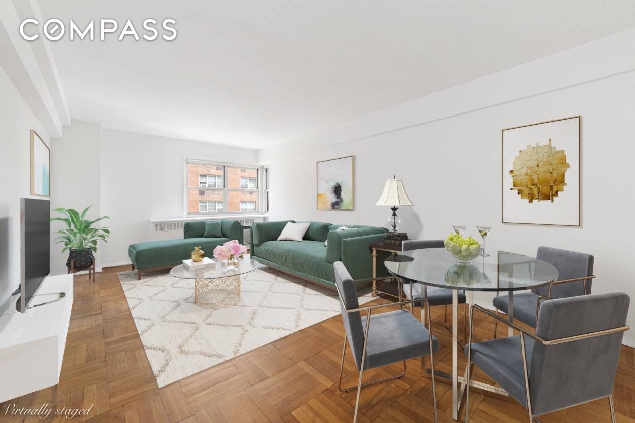 Welcome to 15B at 35 Park Avenue, an elegant one bedroom awaits your personal touch.