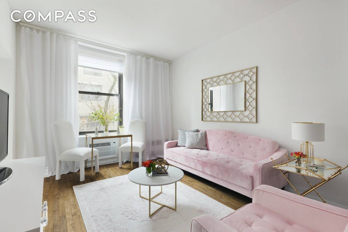 Please note 1D is above street level Awash with natural light, this beautiful one bedroom apartment in a charming prewar elevator condominium is a peaceful haven and a true joy ...