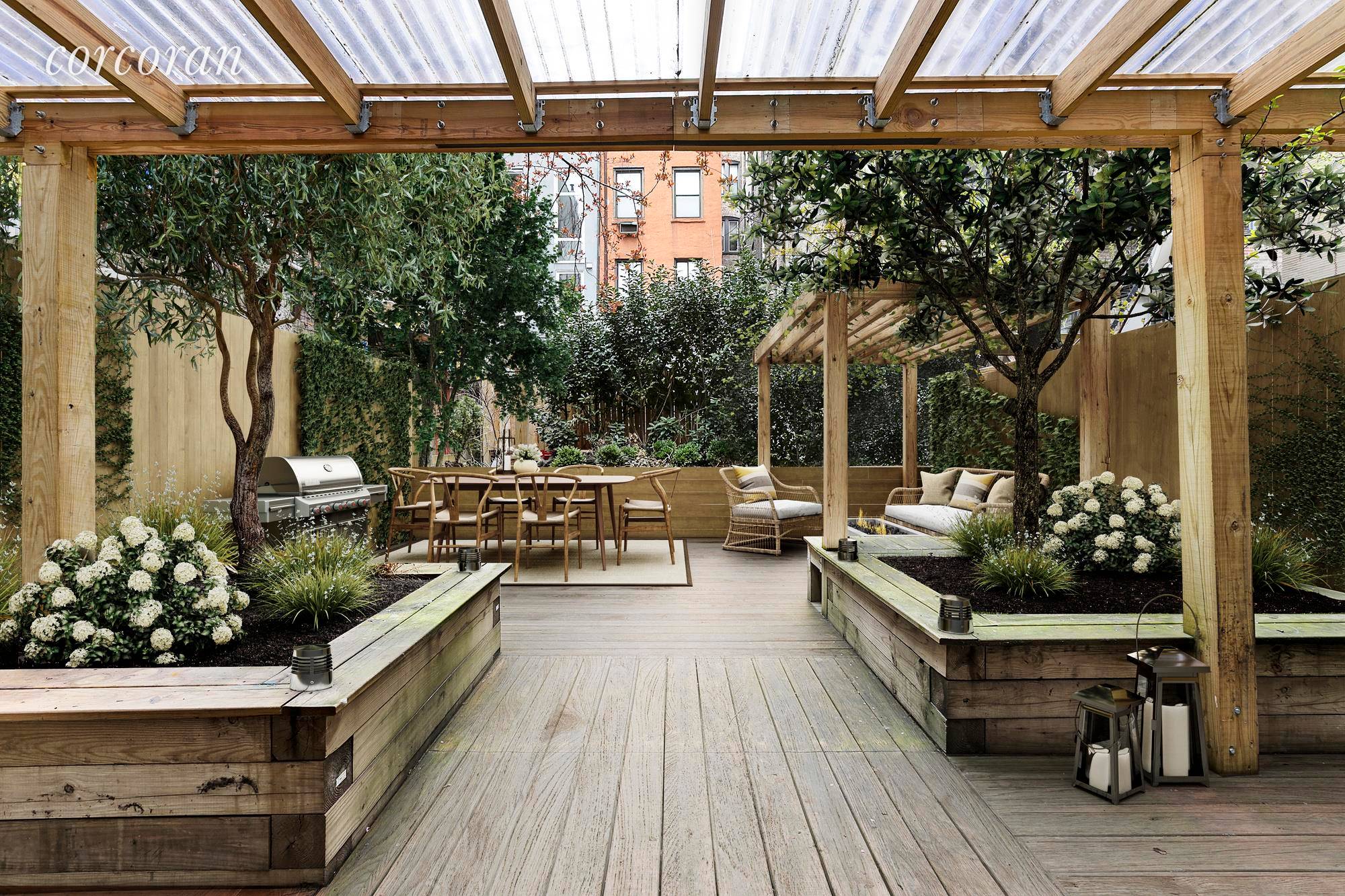 The Garden Apartment at 245 West 24th Street is a private oasis in the happening heart of Chelsea.