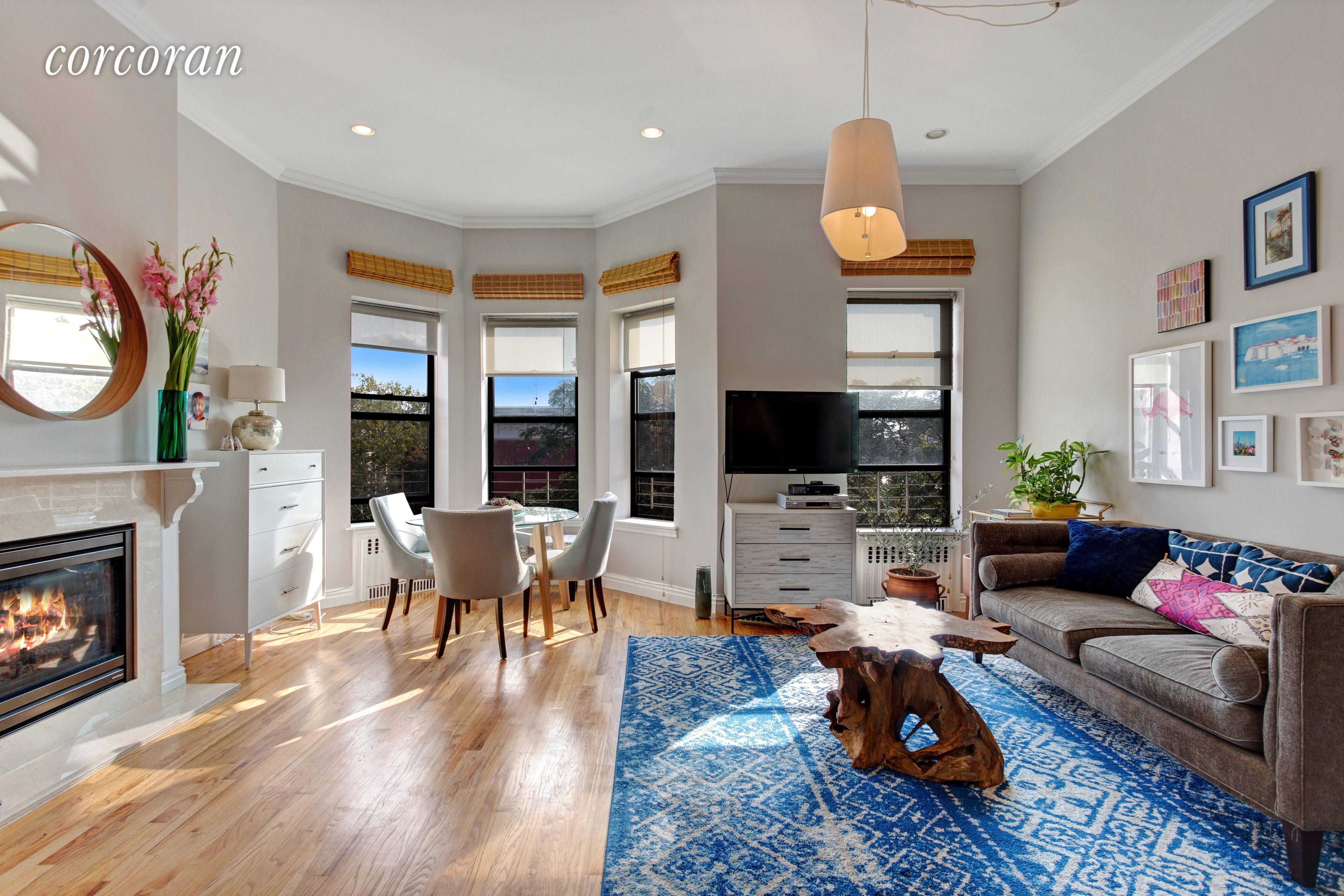 NO FEE, PRICED REDUCED, UPDATED AVAILABILITY ; NOV 1st Situated on a beautiful tree lined block in the center of Park Slope, this unit encompasses the entire top floor of ...