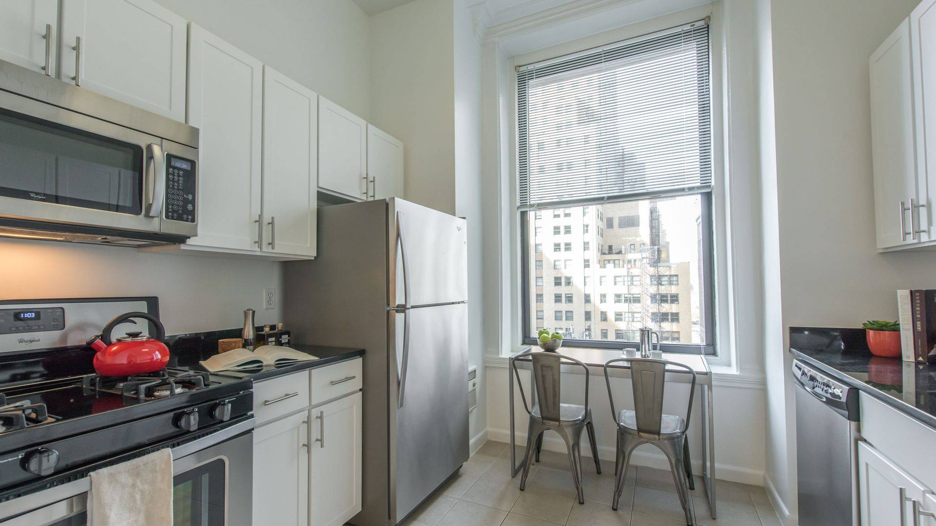 Large FiDi Two Bedroom!!