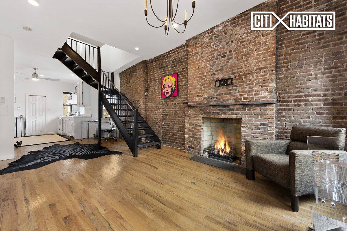 Gracious entertaining in this penthouse loft in Soho.
