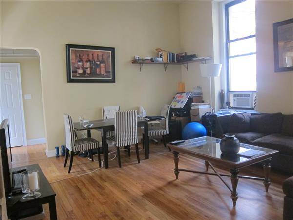 AMAZING 3 BEDROOM PRE-WAR ELEV BLDG ---STEPS TO UNION SQ.--MEAT PACKING DISTRICT--CHELSEA PIERS--THE HIGH LINE PARK--WILL GO FAST