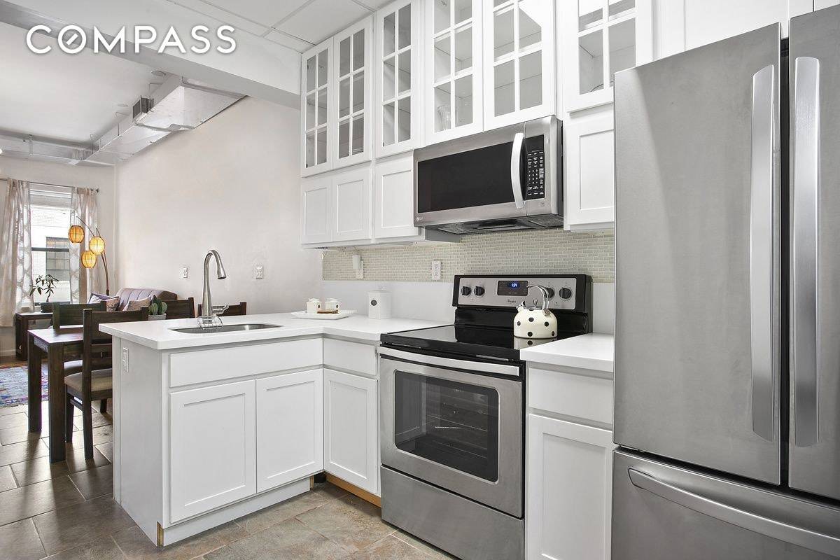 Beautiful and spacious RENOVATED LOFT in the best location in midtown.