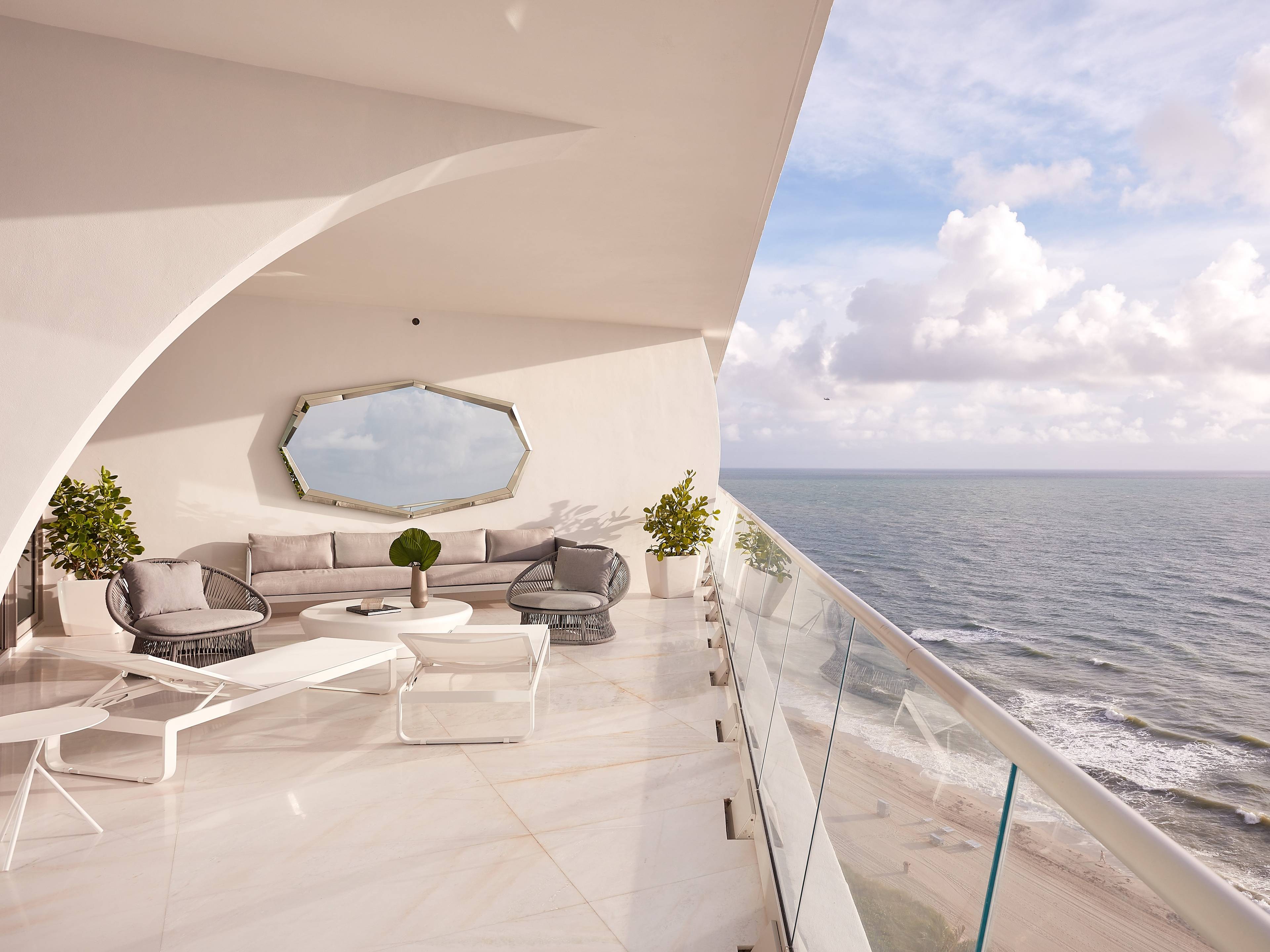 Miami - Jade Signature Ocean Front Luxury Residences