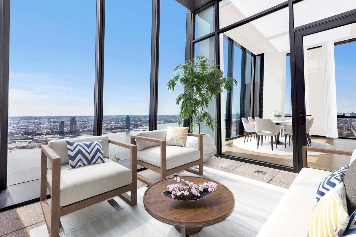 Spectacular Penthouse In The Sky With Private Courtyard and Panoramic Views!