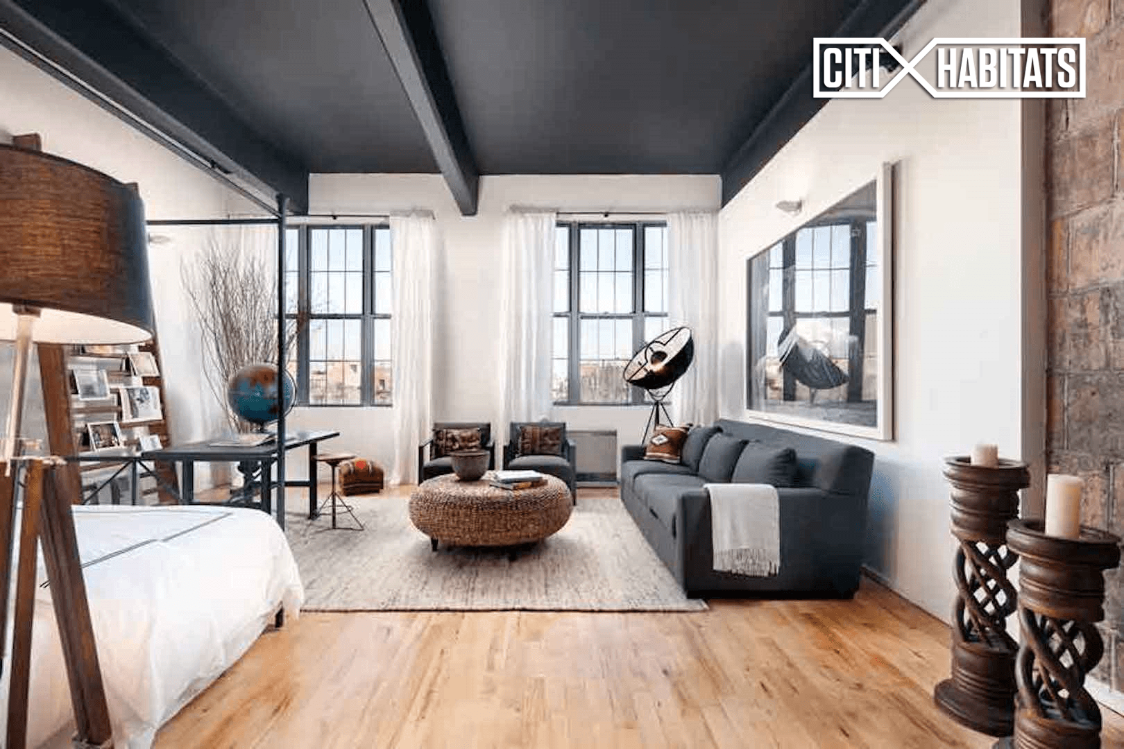 Massive Convertible 1 Bed authentic loft space with Manhattan view !