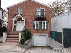 Gorgeous Custom Built Detached 100 Brick 1 Family With A Great Open Floor Layout.