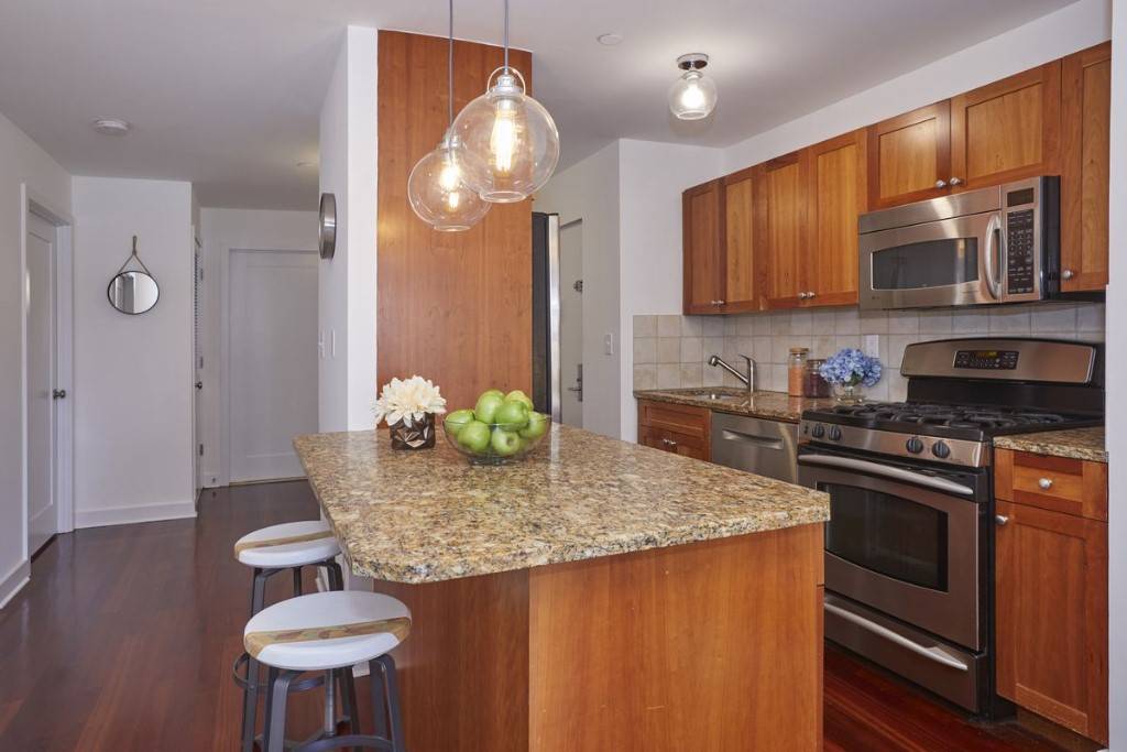 This Carroll Gardens Chic amp ; Elegant Designer two bedroom is an easy place to call HOME !