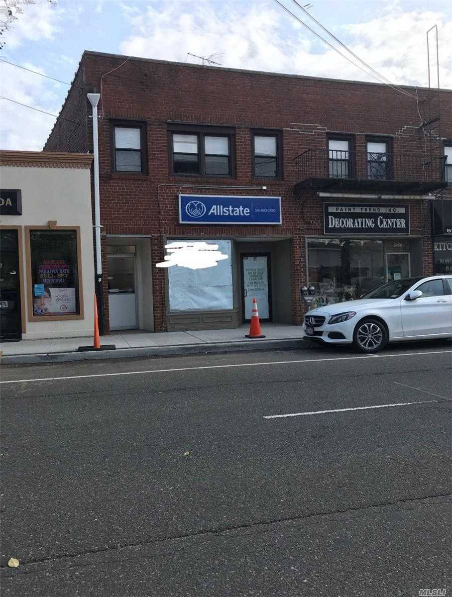 Perfect Commercial Space in heart of Main Street, very close to LIRR.