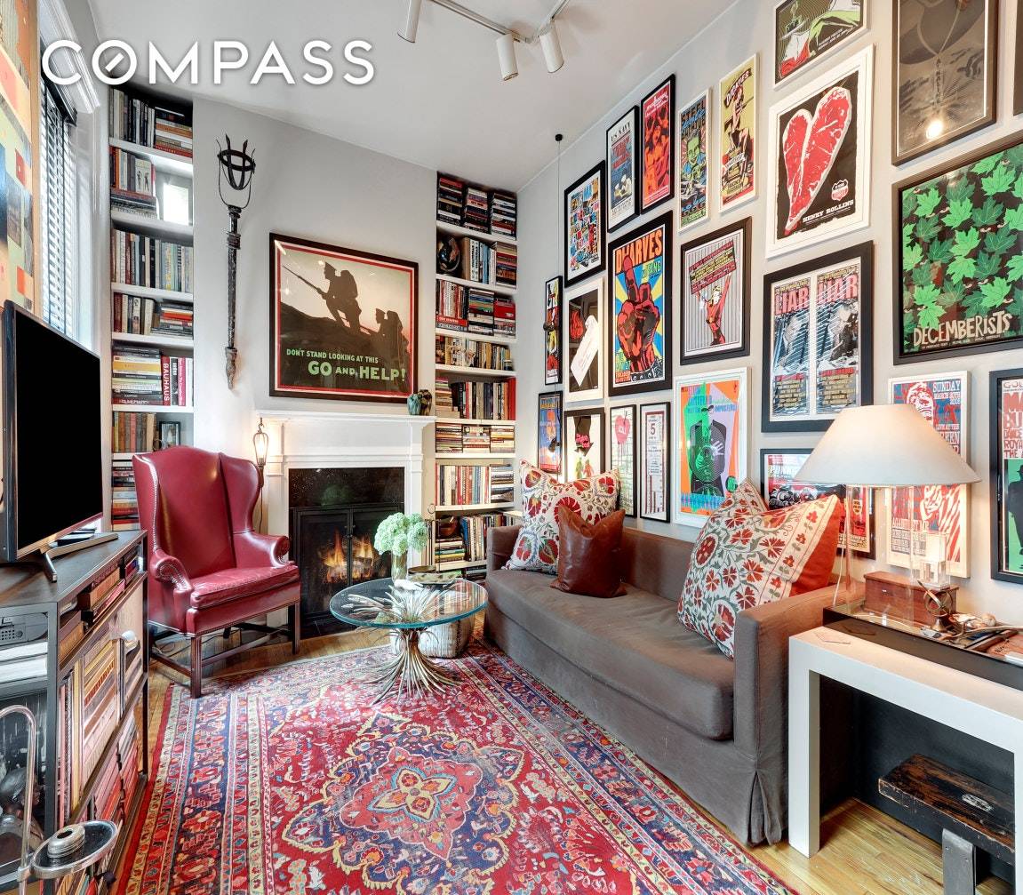 Picture perfect Murray Hill residential block lined with historic townhouses and elegant pre and postwar apartment buildings, yet around the corner from bustling Midtown East, this unique studio has a ...