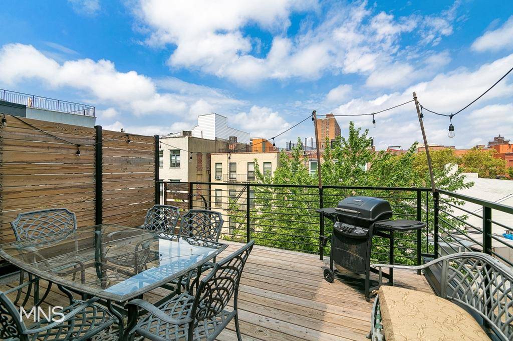 Situated on the top floor of a lovely four story building, Apartment 4 is a two bedroom, two bath duplex featuring winged terraces, expansive spaces, Southern exposure and ceilings that ...