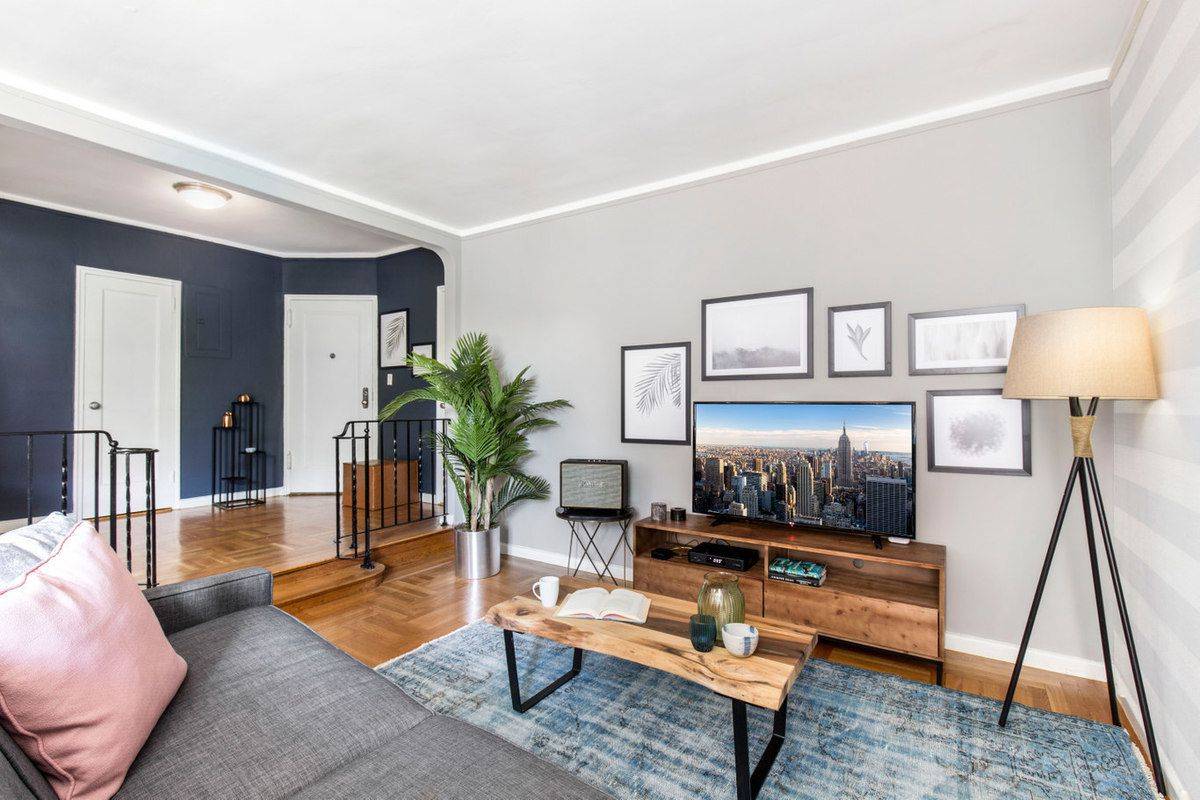 YOU'LL LOVE THIS COZY WEST VILLAGE FURNISHED ONE-BEDROOM APARTMENT WITH ITS MODERN DECOR, FULLY EQUIPPED KITCHEN, AND STYLISH LIVING ROOM WITH GREAT VIEWS.