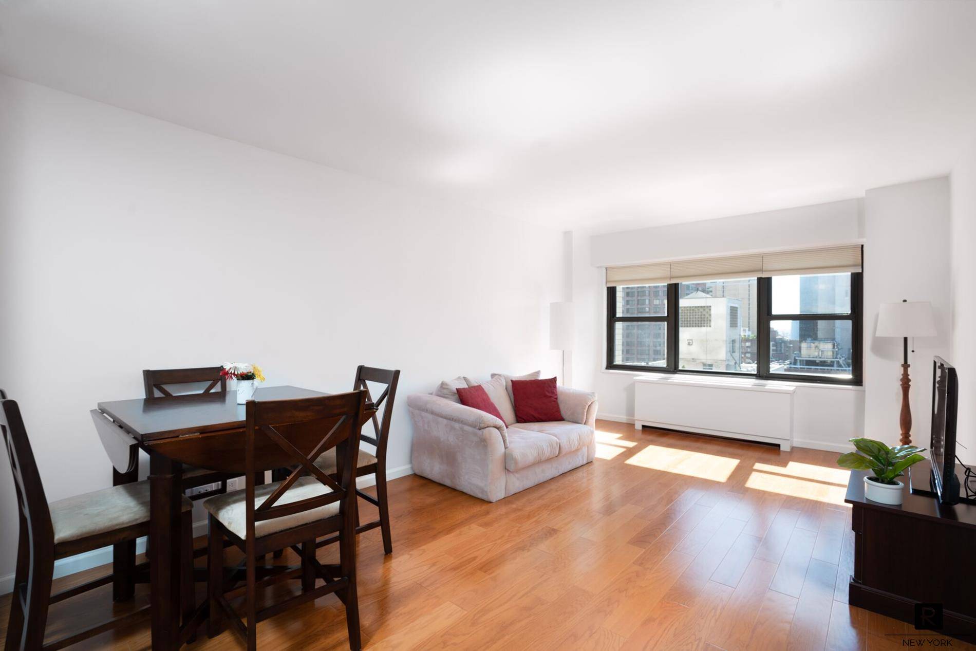 Just Listed ! Beautifully renovated large East facing 1 bedroom in the heart of Murray Hill !