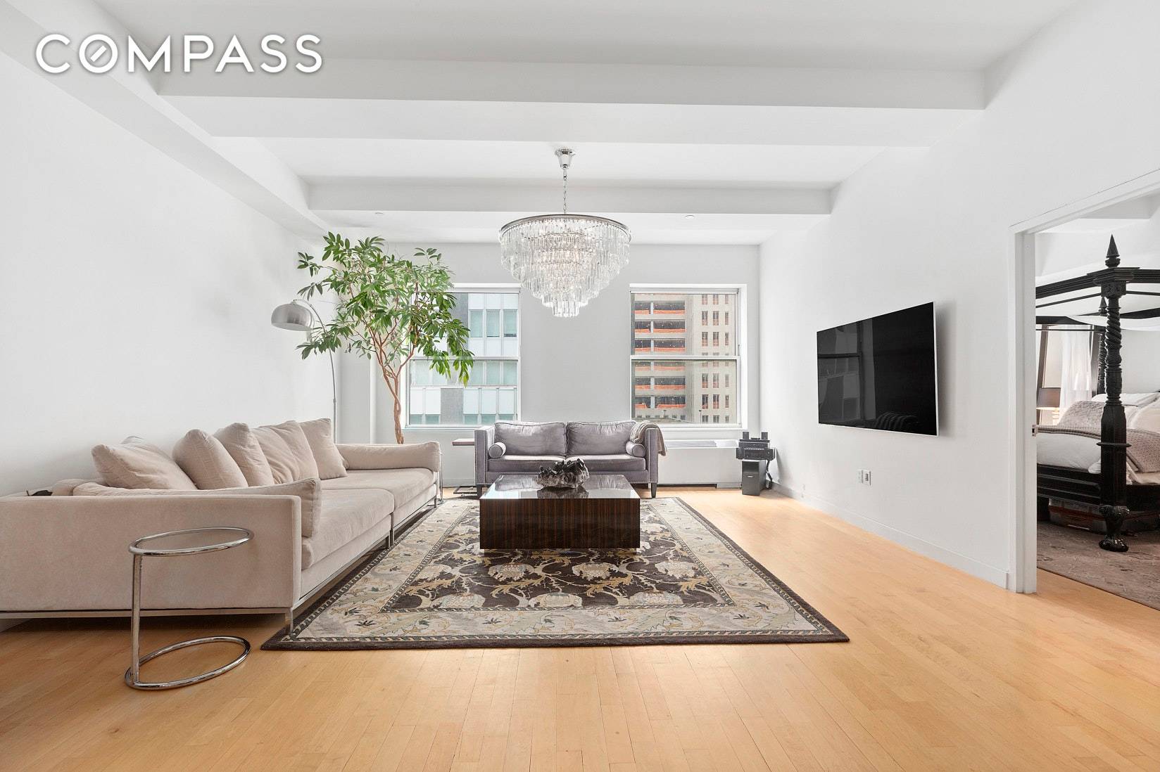 Combining effortless luxury and iconic city history, this expansive one bedroom plus home office, two bathroom loft residence is the epitome of FiDi refinement.