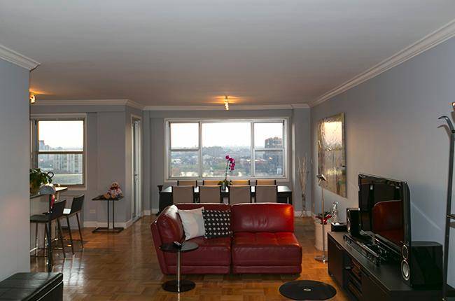 RIVER VIEWS FROM THIS LOVELY 2 BEDROOM WITH BREAKFAST AREA AND DINING L… STEP OUT TO YOUR BALCONY FROM THE LIVING ROOM.