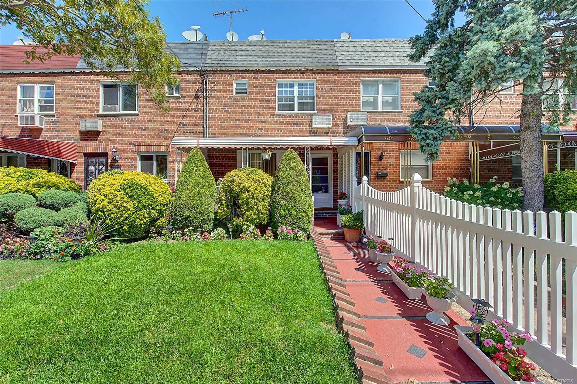 Lovely single family brick home located in Canarsie Brooklyn.