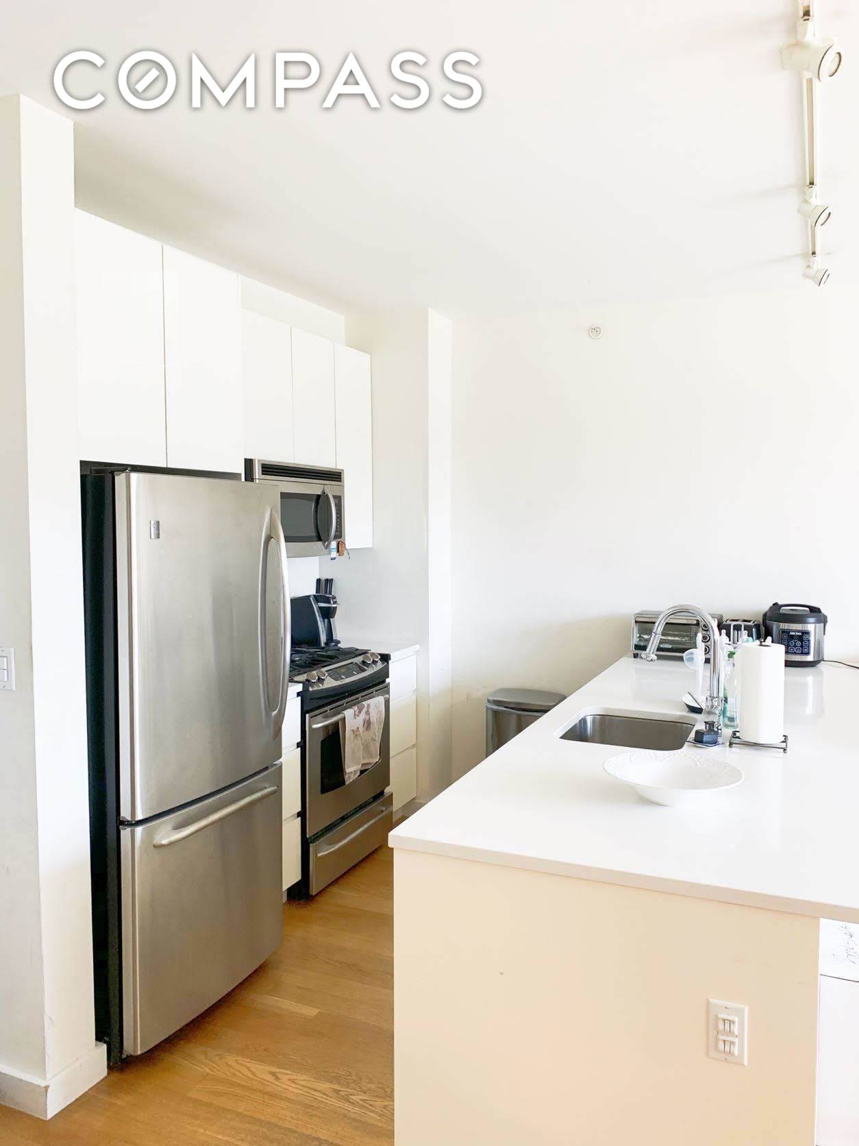 Live in a sunny, large 1 bedroom in the heart of Downtown Brooklyn !