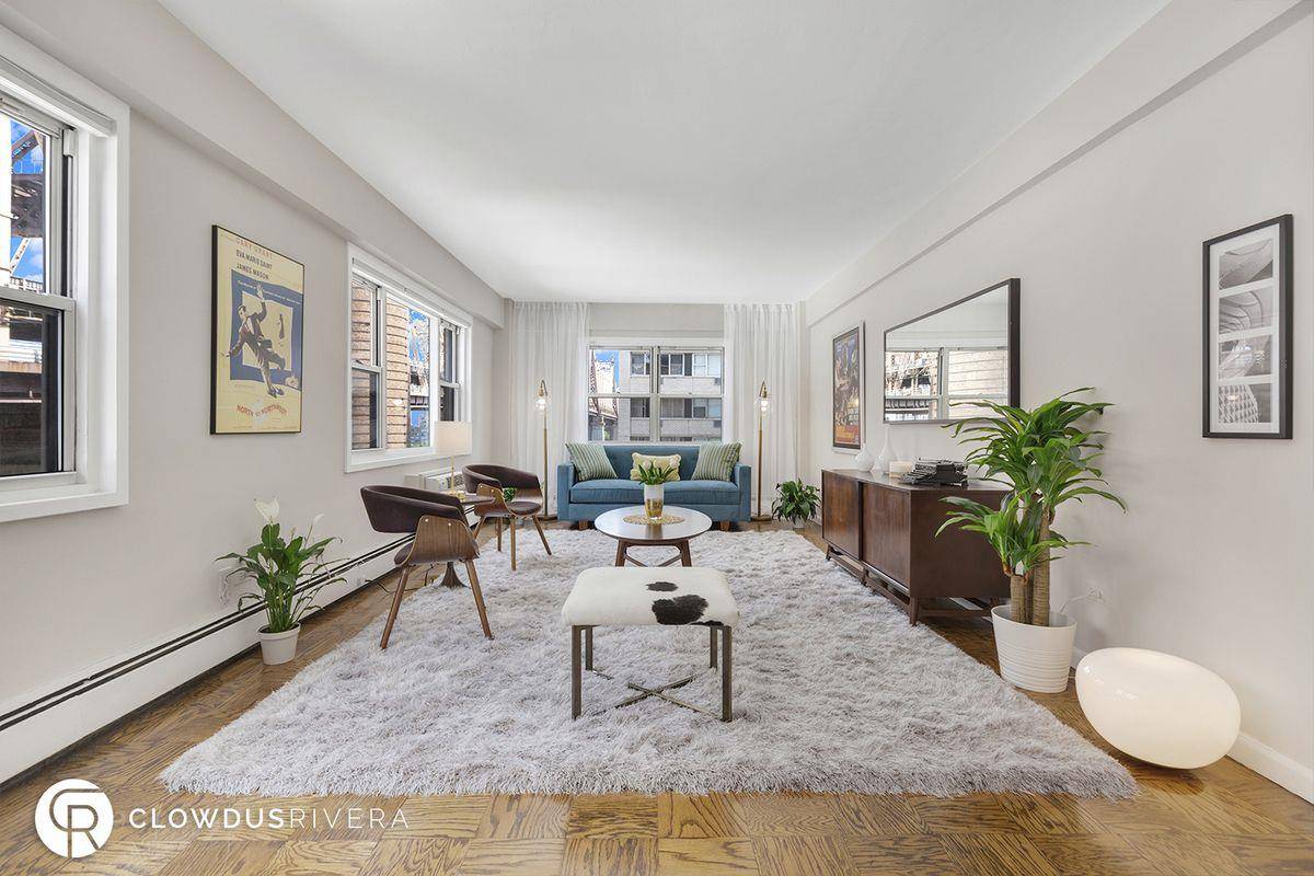 ICONIC VIEWS amp ; MID CENTURY AMBIANCE IN DESIRABLE SUTTON PLACETHE FORTY SUTTON PLACE CONDOMINIUM 40 SUTTON PLACE, APT 7HYOUR HOMEIconic views of the East River and Queensboro Bridge and ...