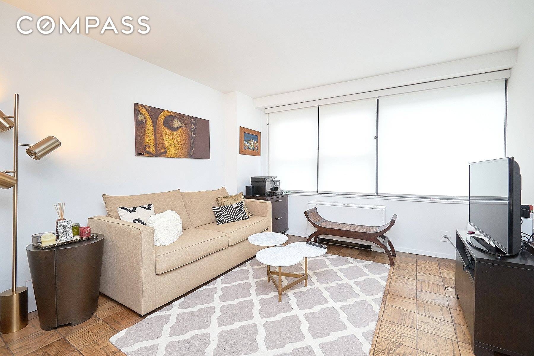 This is your opportunity to live in this stunning one bedroom at Union Square.