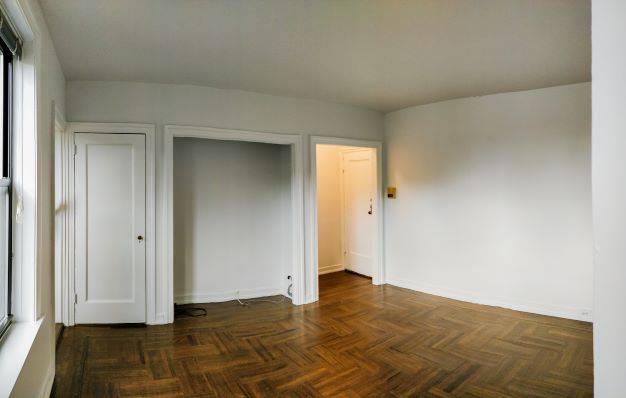 Lovely Studio for rent in the Heart of the West Village..