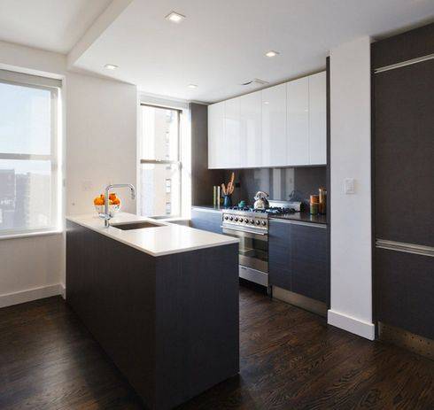 Upper West Side Pre War Elegance and Sophistication ** West End Avenue * Large 2 bedroom apartment in a full service doorman building * Close to Central Park and Riverside park * Quick commute to Midtown Manhattan * Pool and Rooftop !!