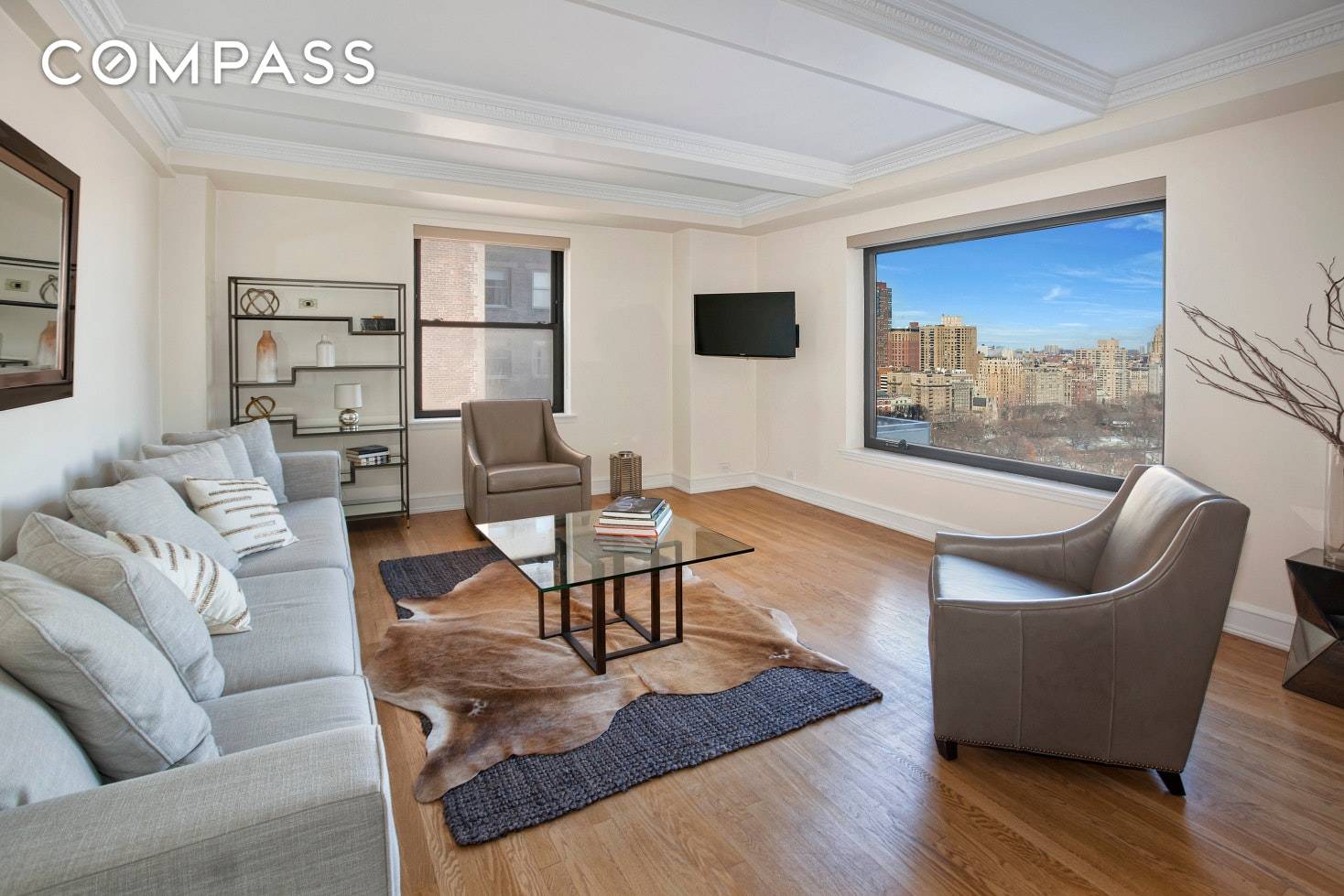 Make glorious Central Park views your daily backdrop in this impeccable one bedroom home at the prestigious Essex House.